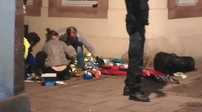 ফ্রান্সে বন্দুকধারীর হামলায় নিহত ৪