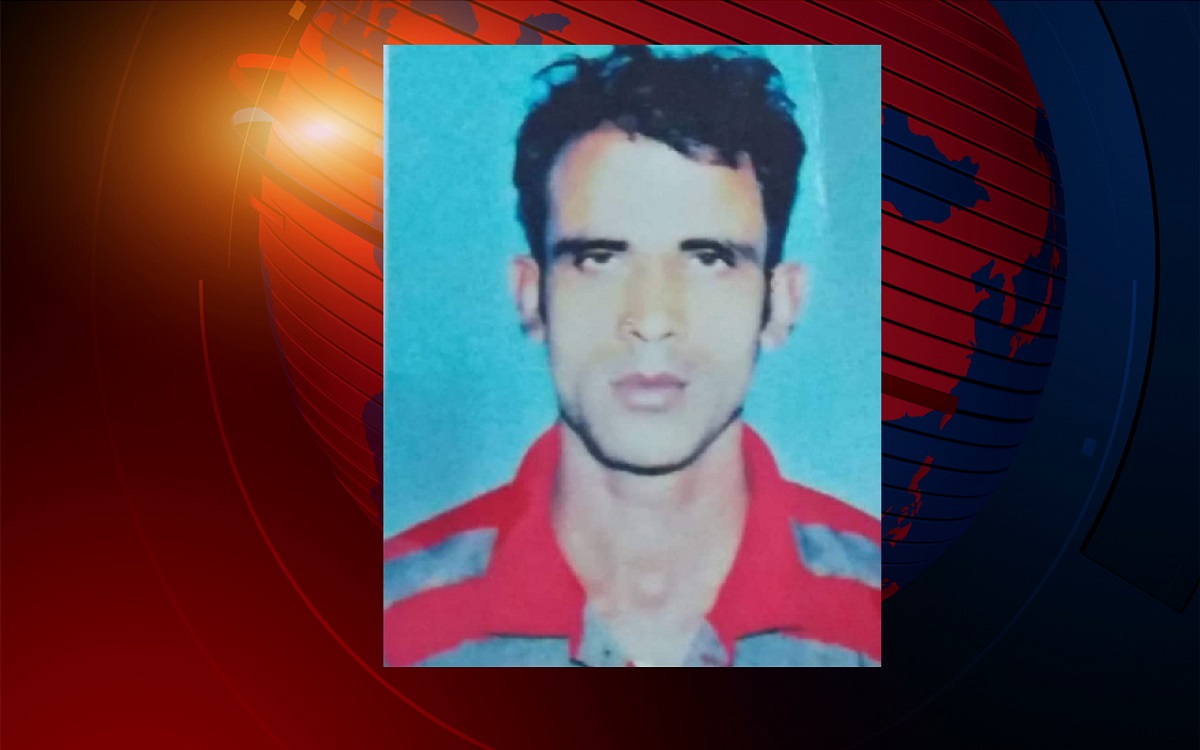 স্বামীর গলাকেটে খুন, স্ত্রী ও তার প্রেমিক আটক