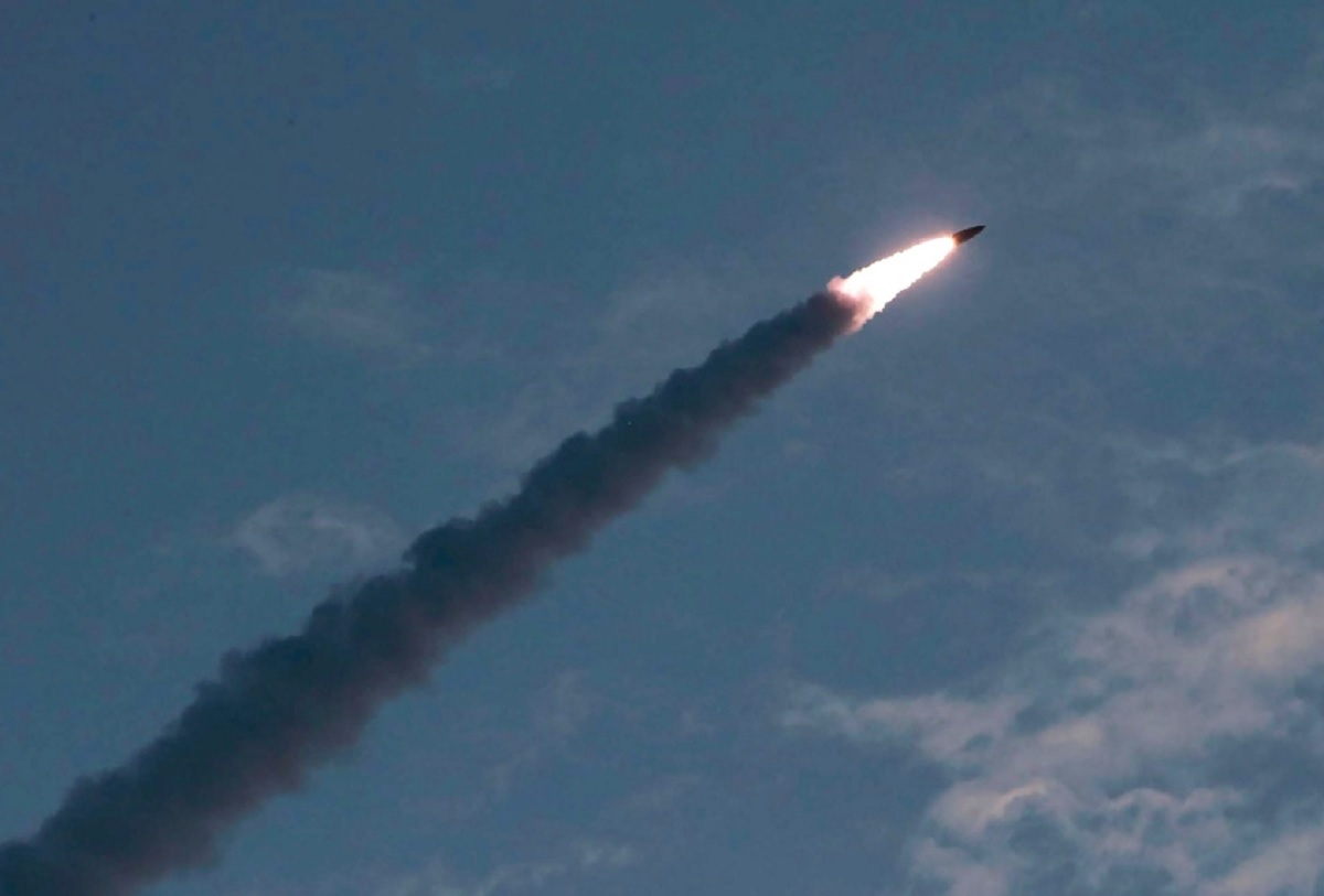 করোনা মহামারির মধ্যেই ক্ষেপণাস্ত্র পরীক্ষা চালালো উ. কোরিয়া