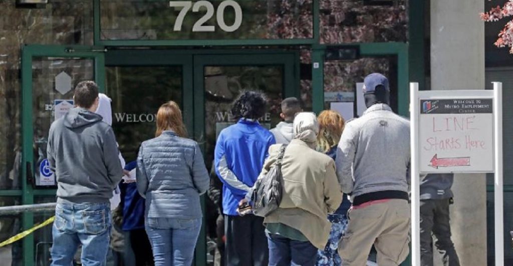 যুক্তরাষ্ট্রে নতুন বেকারের সংখ্যা ছাড়িয়েছে চার কোটি