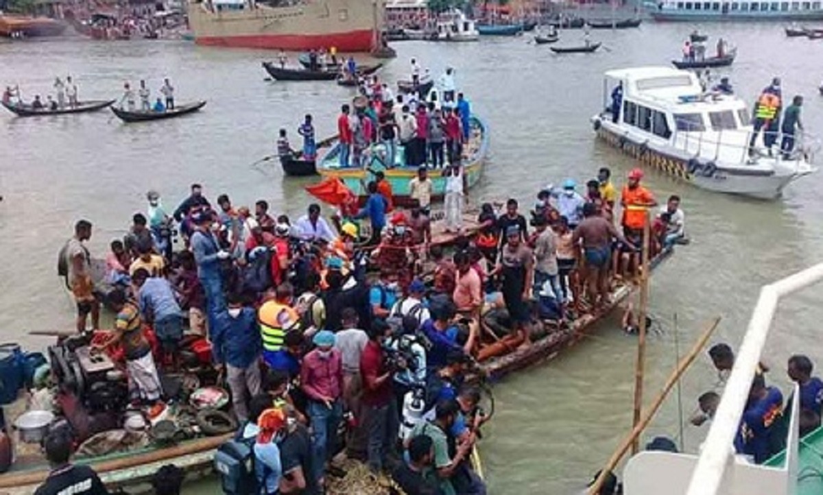 ২৪ ঘণ্টা পার হলেও উদ্ধার হয়নি ডুবে যাওয়া লঞ্চ 'মর্নিং বার্ড'