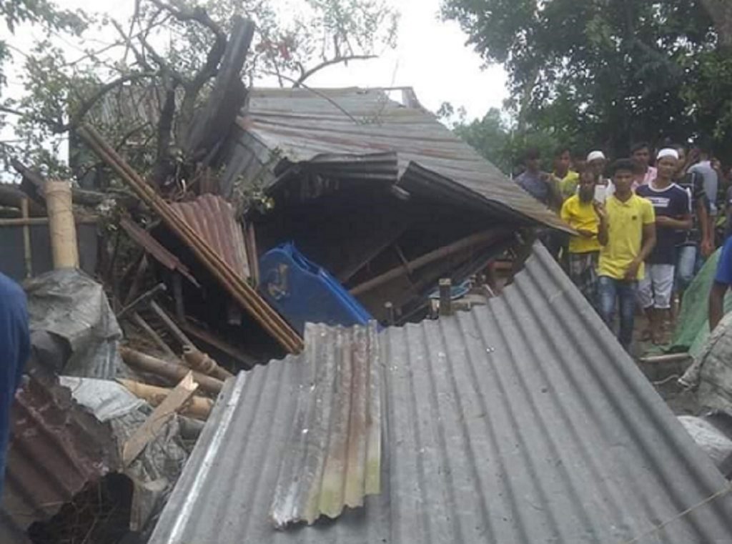 সরাইলে ঘূর্ণিঝড়ে লণ্ডভণ্ড ৩টি গ্রাম