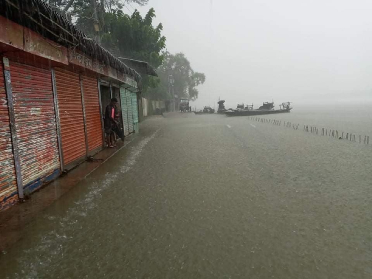 সুনামগঞ্জে সুরমা নদীর পা‌নি বৃ‌দ্ধি