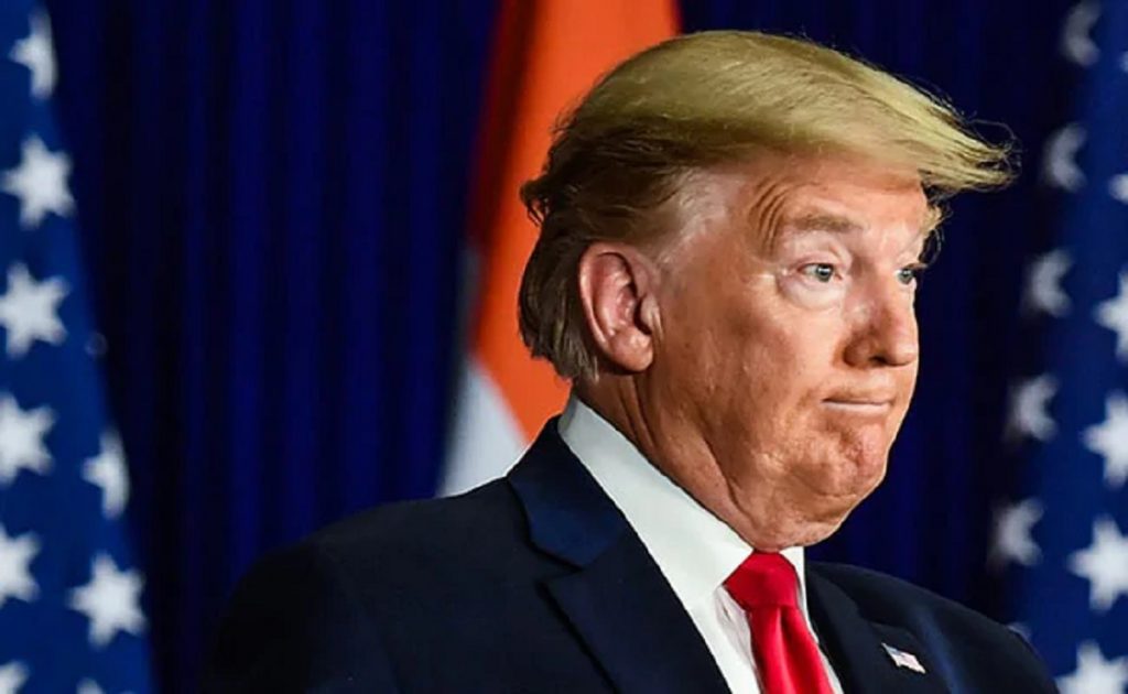 ট্রাম্পের ওপর থেকে বিশ্বাসযোগ্যতা হারাচ্ছেন বেশিরভাগ মার্কিনী