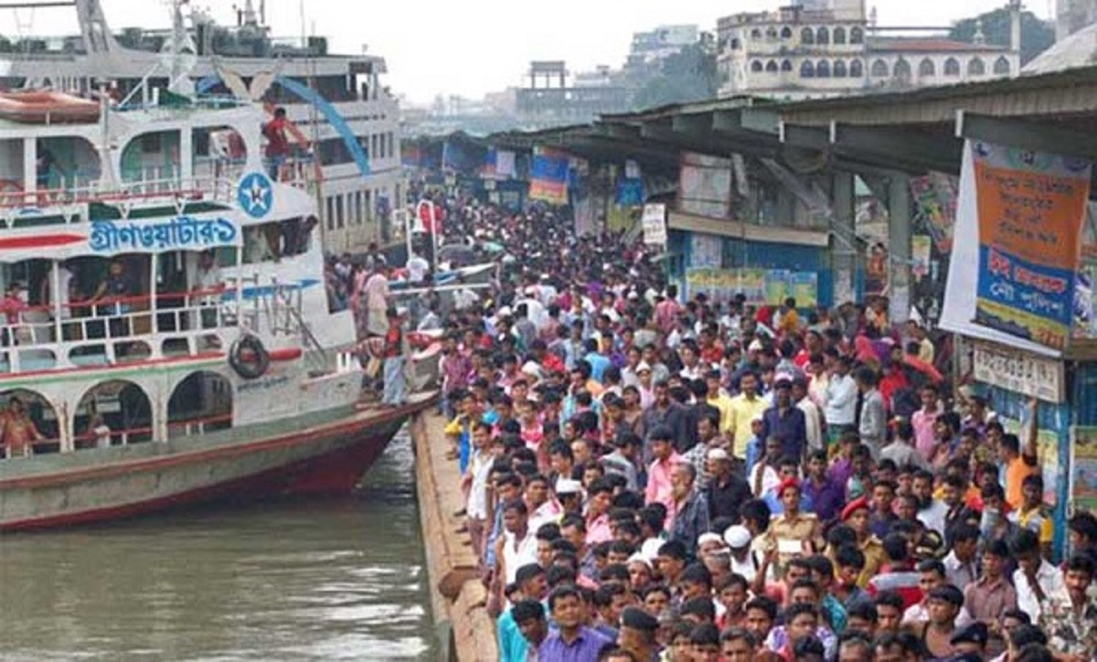 ছুটি শেষে ঢাকা ফিরছে কর্মজীবী মানুষ