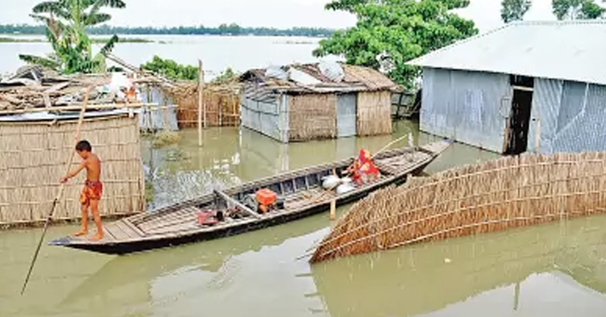 উত্তরে বন্যার উন্নতি হলেও মধ্যাঞ্চলে খুবই ধীরগতিতে নামছে পানি