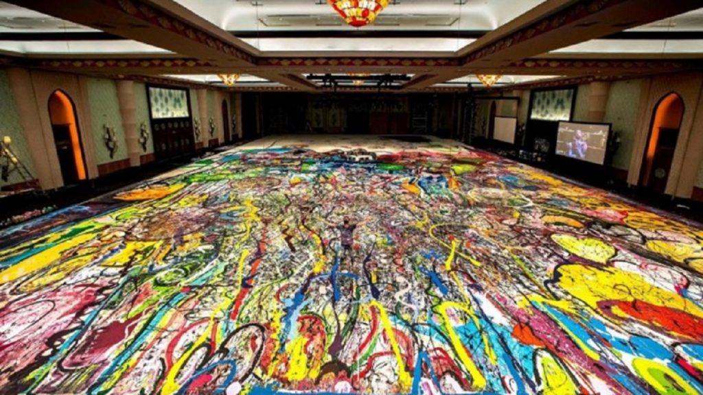 বিশ্বের সবচেয়ে বড় ছবিটি প্রায় দু’টি ফুটবল মাঠের সমান!