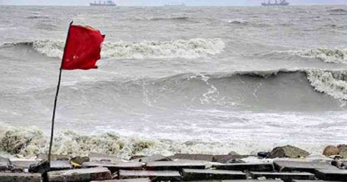 সমুদ্রবন্দরে ৩ নম্বর সতর্ক সংকেত