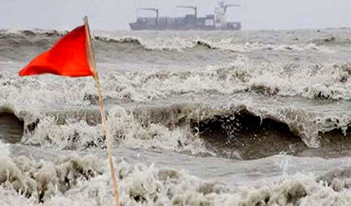 দেশের বিভিন্নস্থানে বজ্রসহ বৃষ্টির পূর্বাভাস, সমুদ্রবন্দরে ৩ নম্বর সতর্ক সংকেত