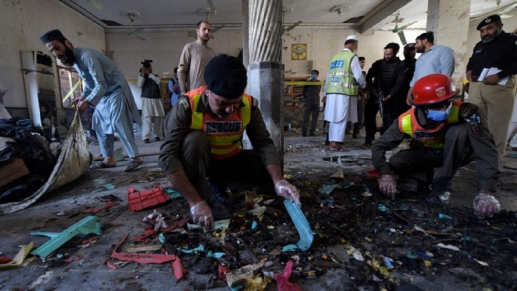 পাকিস্তানে একটি মাদ্রাসায় ভয়াবহ বিস্ফোরণে নিহত কমপক্ষে ৮