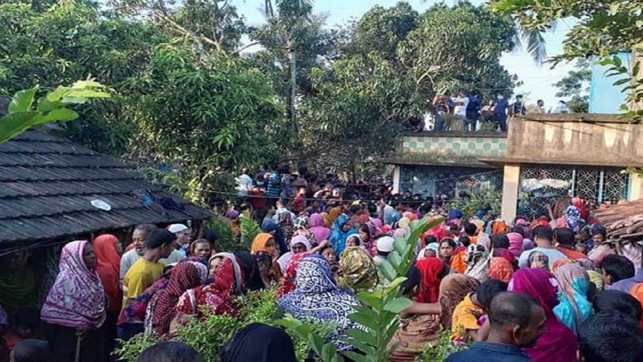 সাতক্ষীরায় একই পরিবারের ৪ জনের মরদেহ উদ্ধার