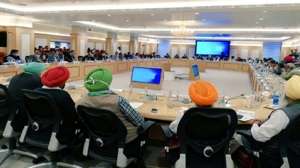 ভারতে কৃষক আন্দোলন: পঞ্চম দফা বৈঠকেও কোন সুরহা হয়নি