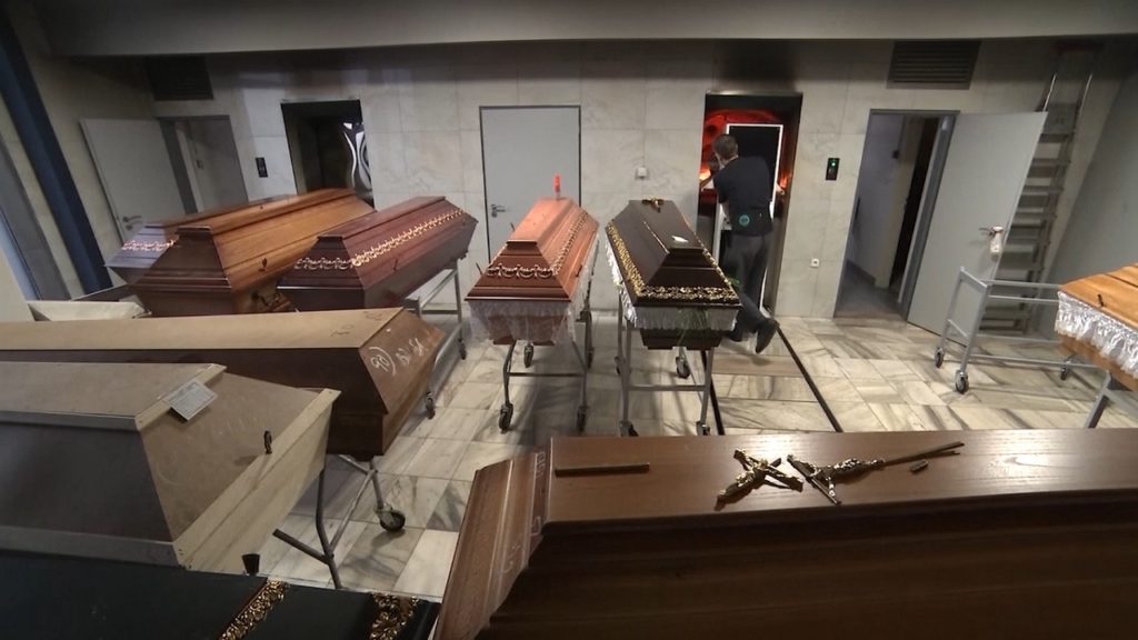 বিশ্বে করোনায় মৃতের সংখ্যা ২৩ লাখ ছাড়ালো