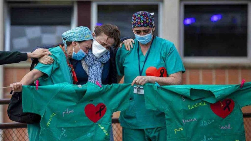 বিশ্বে করোনায় মৃতের সংখ্যা বেড়ে দাঁড়ালো পৌনে ২৫ লাখ