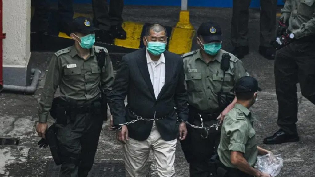 হংকংয়ের গণতন্ত্রপন্থি মিডিয়া টাইকুন জিমি লাই'কে ১৪ মাসের কারাদণ্ড