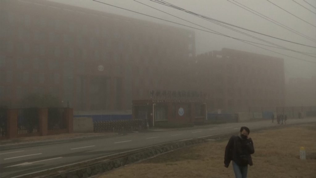 উহানের গবেষণাগারের দিকে আঙুল যুক্তরাষ্ট্রের; নিন্দা চীনের