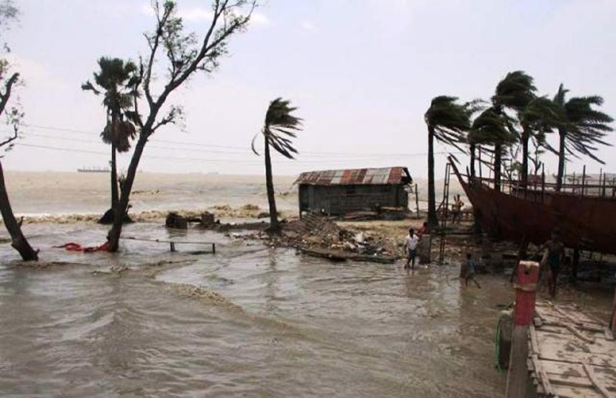 ইয়াস: ৩-৬ ফুট উচ্চতার জোয়ারে প্লাবিত হতে পারে দেশের দক্ষিণাঞ্চলের উপকূল