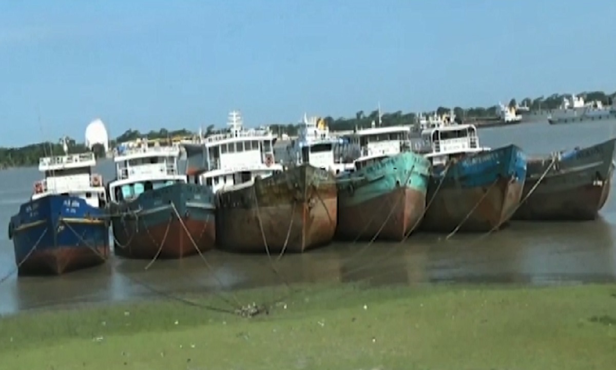 ঘূর্ণিঝড় ইয়াস: চট্টগ্রাম ও মোংলা বন্দরে আজই সকল জাহাজের পণ্য খালাস করার নির্দেশ