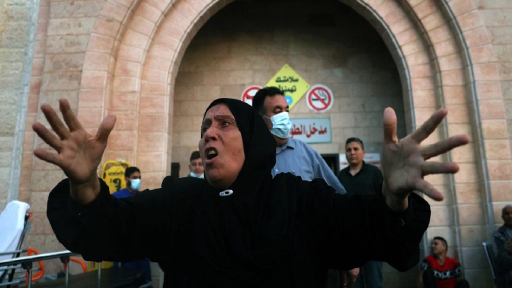 গাজায় ইসরায়েলের আগ্রাসনে প্রাণহানি বেড়ে দাঁড়িয়েছে ২২৮ জনে