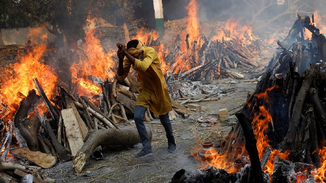 ভারতে সংক্রমণ নিম্নমুখী হলেও কমছে না করোনায় প্রাণহানি