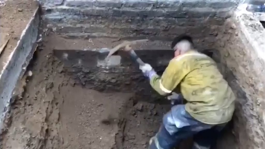 মেক্সিকোতে সিরিয়াল কিলারের বাড়ি থেকে প্রায় চার হাজার হাড় উদ্ধার