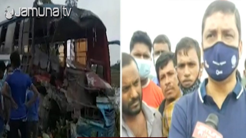 রংপুরে দুই বাসের সংঘর্ষ, শিশুসহ ৫ জন নিহত