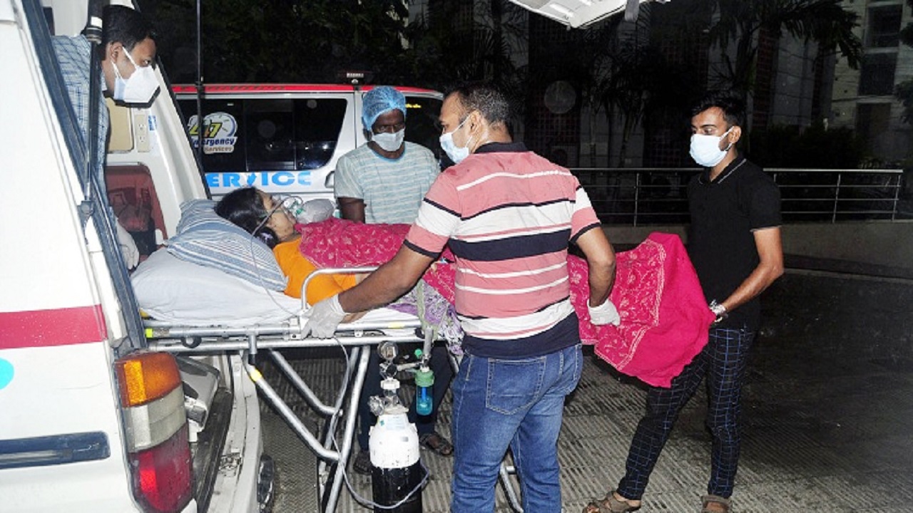 সকালের মধ্যেই করোনা ও উপসর্গে মারা কয়েক জেলায় প্রাণহানি ৭৯