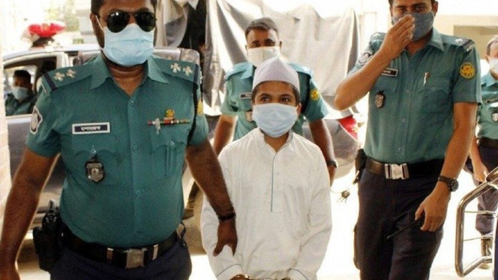 জামিন চেয়ে হাইকোর্টে রফিকুল মাদানী