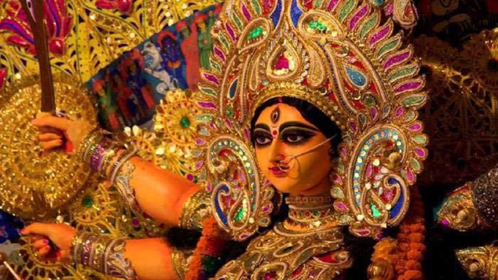 মহাষষ্ঠীর মধ্য দিয়ে দুর্গোৎসব শুরু আজ