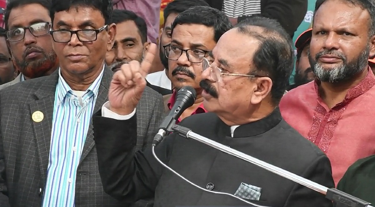 জনগণের সরকার প্রতিষ্ঠা করতে হলে খালেদা জিয়াকে ক্ষমতায় আনতে হবে: গয়েশ্বর