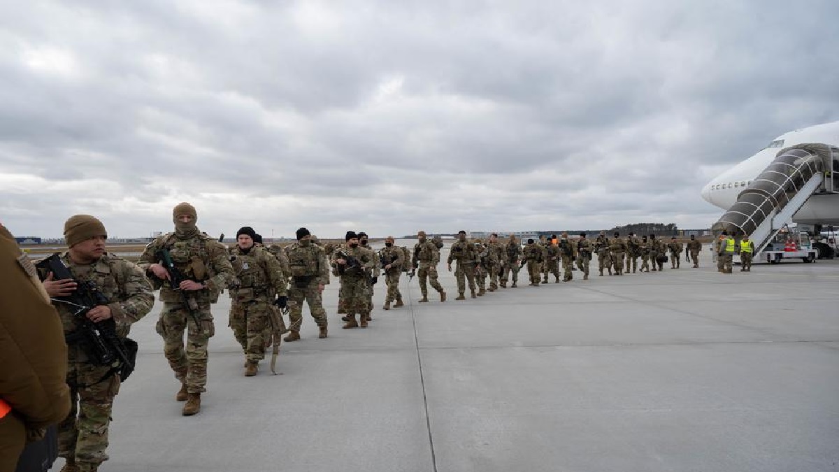 পোল্যান্ডে আরও ৩ হাজার সেনা পাঠাচ্ছে যুক্তরাষ্ট্র