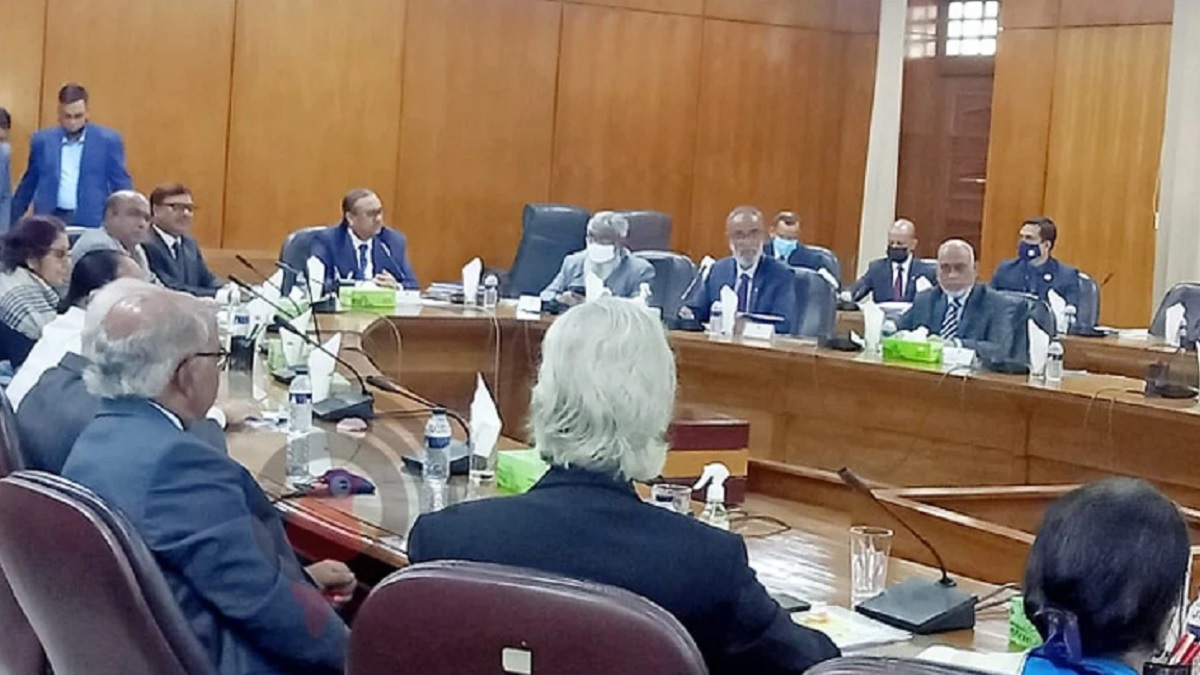 ‘বিএনপিসহ নাম জমা না দেয়া দলগুলোকে ফের আমন্ত্রণের সিদ্ধান্ত কাল’