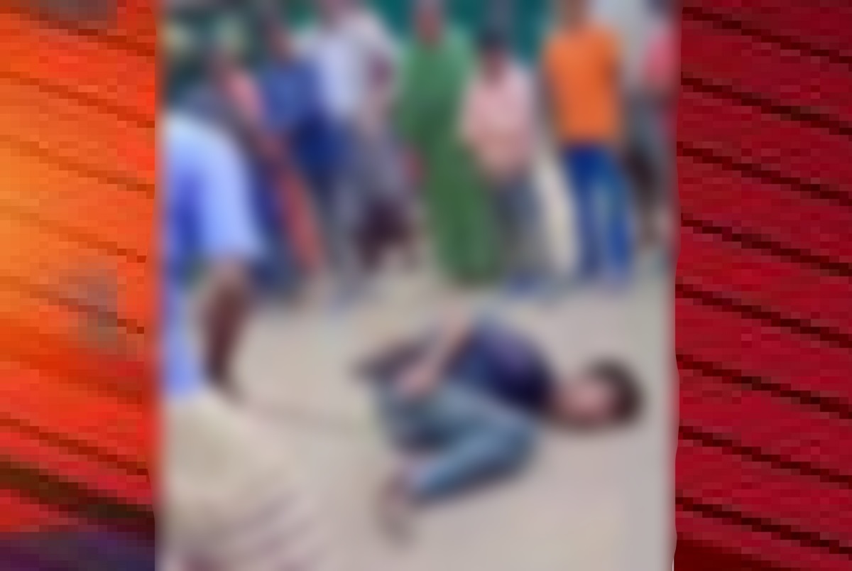 চোর সন্দেহে কিশোরকে বেঁধে মারধর স্থানীয়দের, আটক ৩