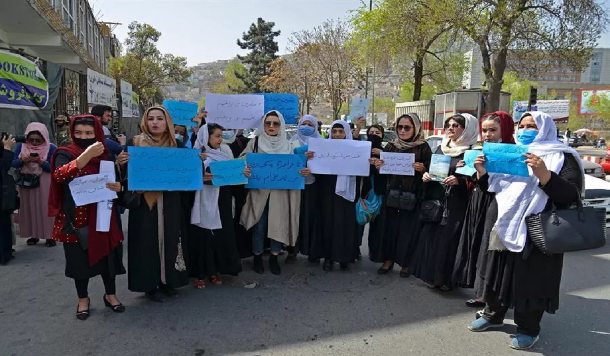 স্কুল খোলার দাবিতে কাবুলে বিক্ষোভ