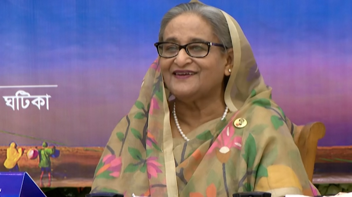 কক্সবাজারে অপরিকল্পিত অবকাঠামো তৈরি না করতে প্রধানমন্ত্রীর হুঁশিয়ারি