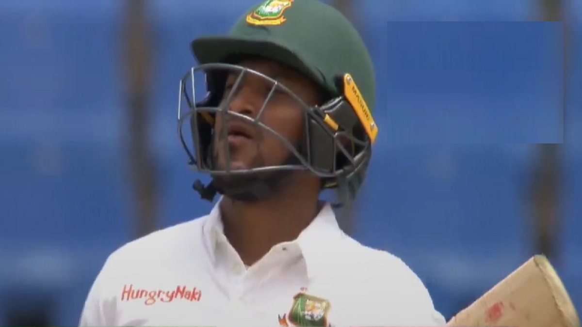 ছয় শূন্যের ইনিংসে একাই লড়লেন সাকিব, বাংলাদেশের সংগ্রহ ১০৩