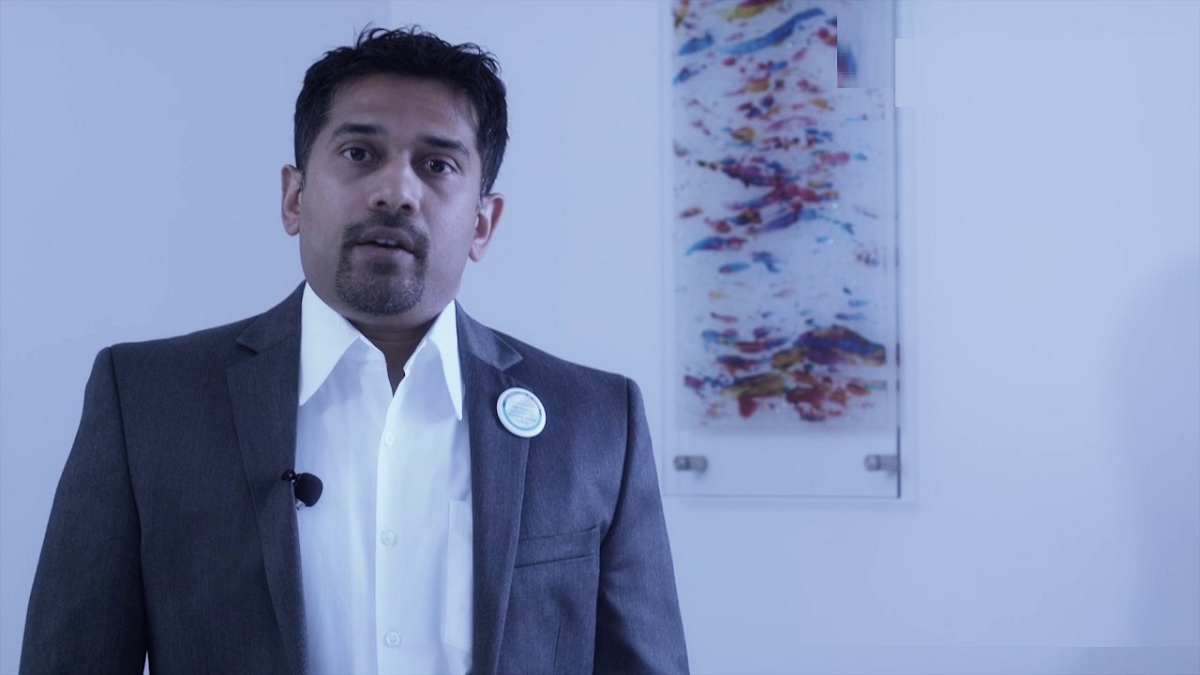 রাস্তায় প্রবল যানজট, তিন কিলোমিটার দৌড়ে হাসপাতালে পৌঁছে অস্ত্রোপচার চিকিৎসকের