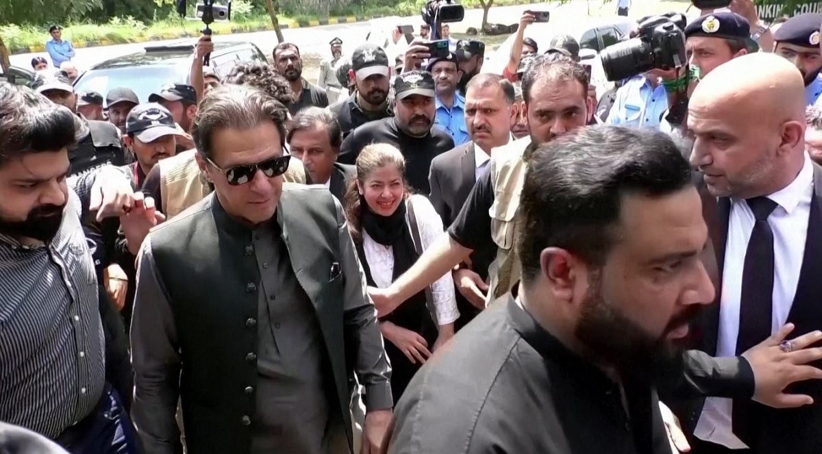 ইমরান খানের জামিনের মেয়াদ আবারও বাড়লো