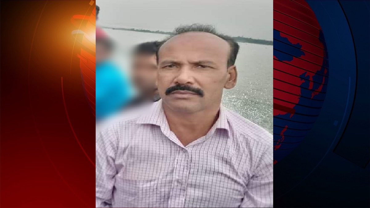 নরসিংদীতে বোমাসহ আওয়ামী লীগ নেতা গ্রেফতার