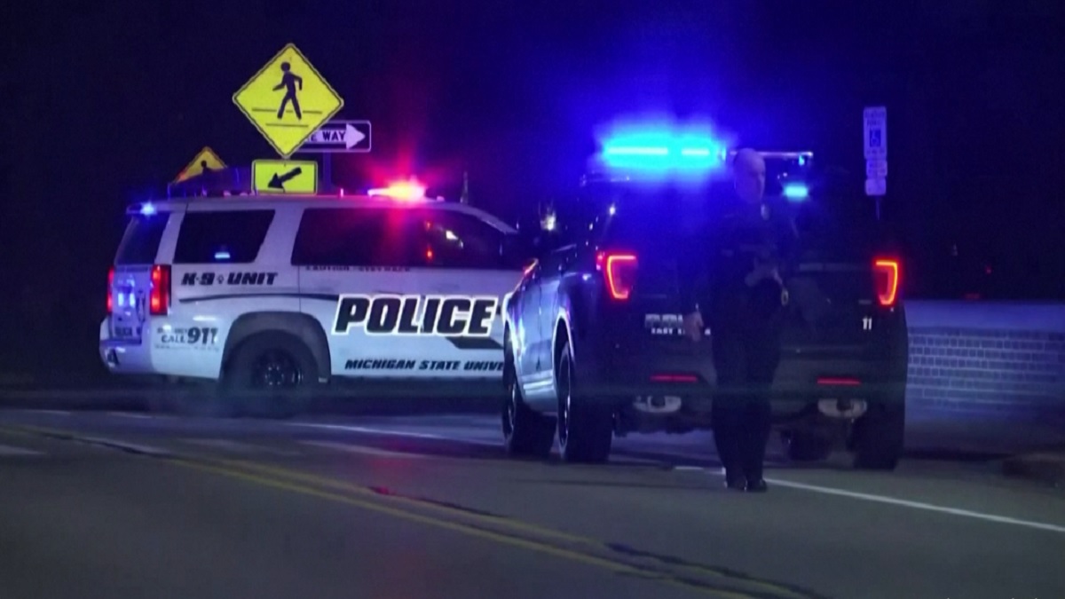 মিশিগান স্টেট ইউনিভার্সিটিতে বন্দুকধারীর এলোপাতাড়ি গুলি, নিহত ৩