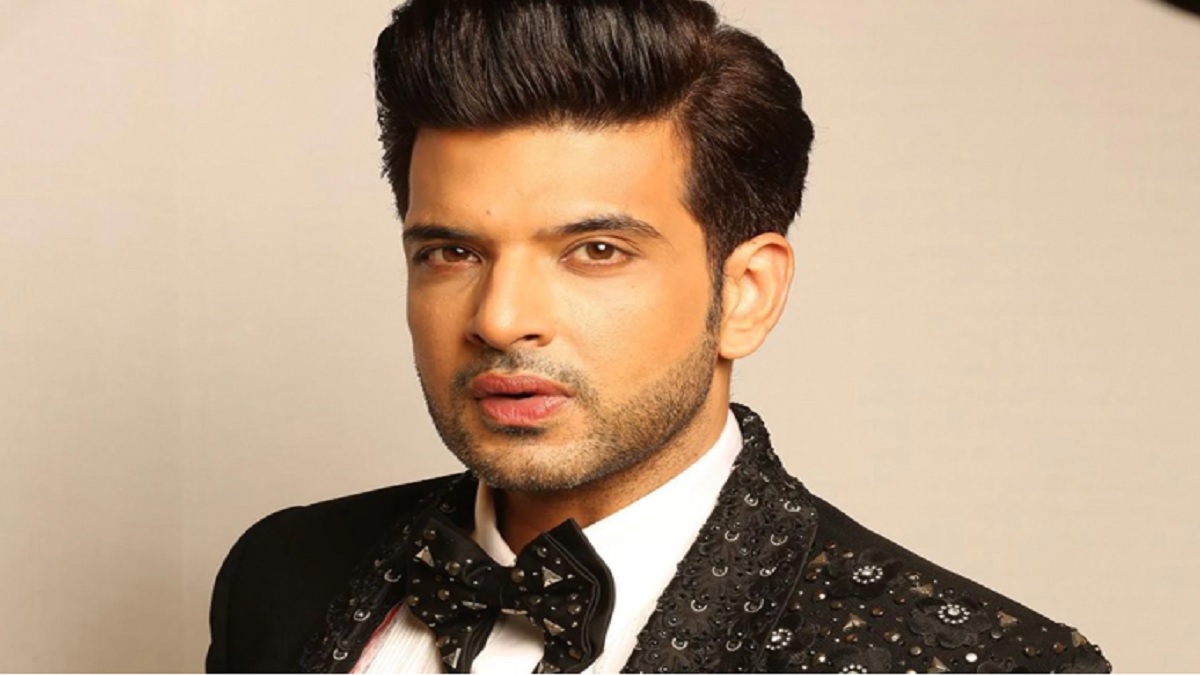 আজানের সময় সংবাদ সম্মেলন থামিয়ে দিলেন ভারতীয় অভিনেতা