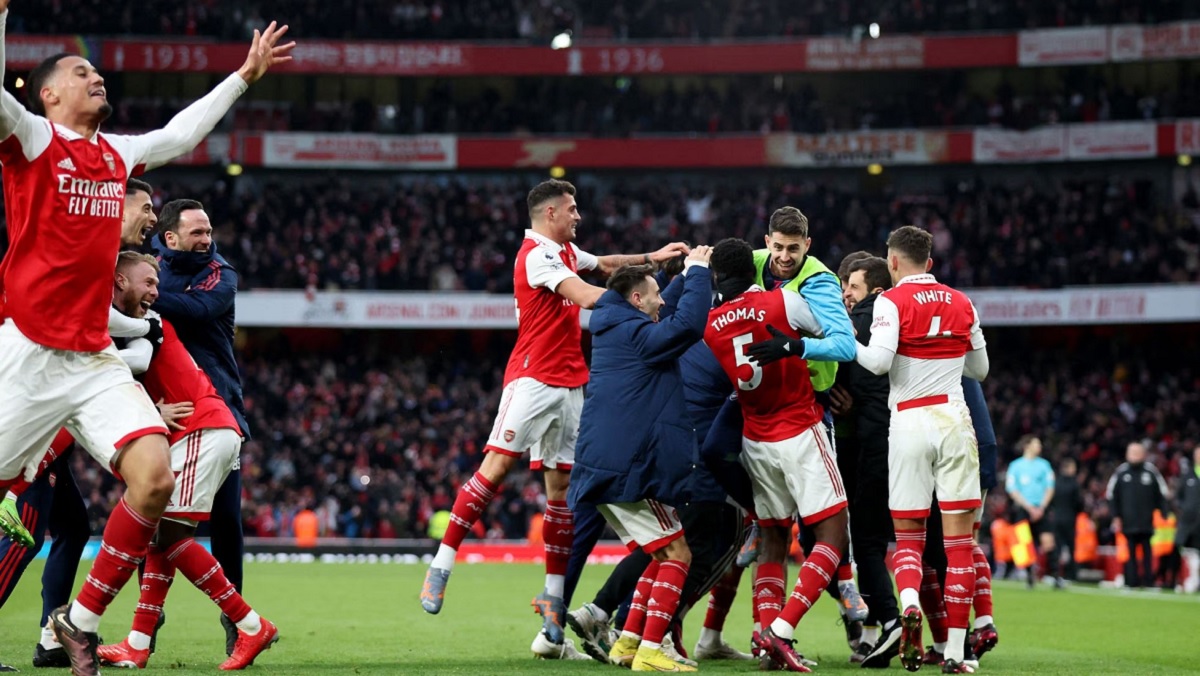 ঘুরে দাঁড়ানোর অবিশ্বাস্য গল্পে শেষ বাঁশির আগে আর্সেনালের জয়