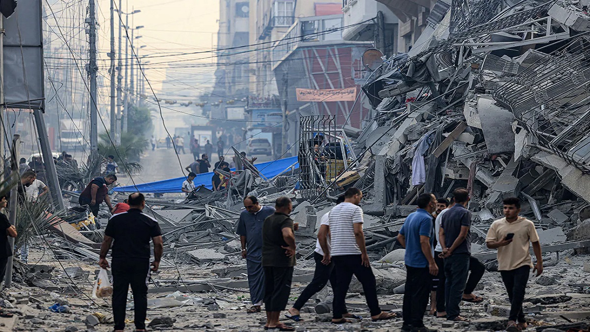 ইসরায়েলিদের আশকেলন শহর ছাড়তে হামাসের ঘোষিত সময় শেষ, বিস্ফোরণের শব্দ