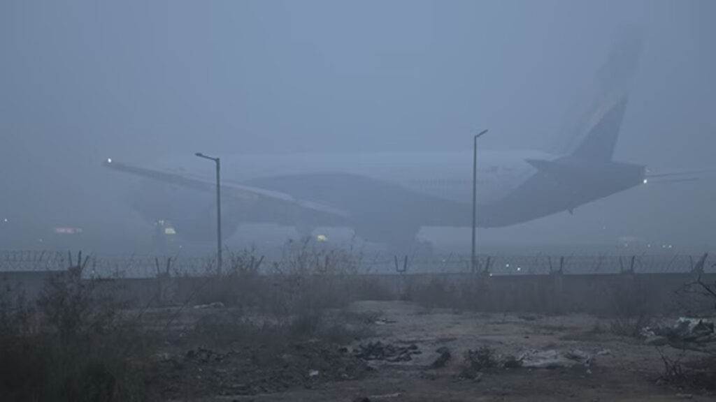 ঘন কুয়াশা, বিঘ্নিত ফ্লাইট