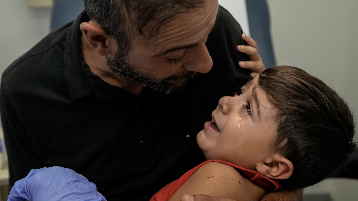 যুদ্ধে আঘাতপ্রাপ্ত লেবাননের শত শত শিশু লড়াই করছে শারীরিক ও মানসিকভাবে