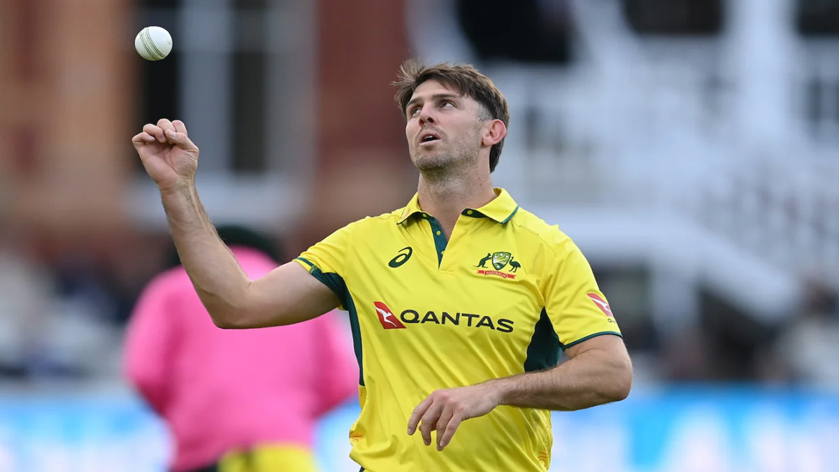 ইনজুরিতে চ্যাম্পিয়ন্স ট্রফি থেকে ছিটকে গেলেন মার্শ