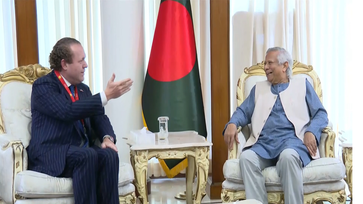 বাংলাদেশে বিনিয়োগ করতে চান ট্রাম্পের ব্যবসায়িক অংশীদার জেন্ট্রি বিচ