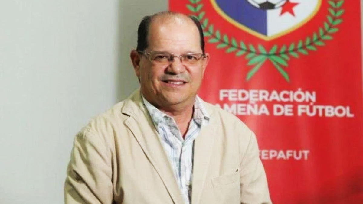 নারী ফুটবলারকে ‘মোটা’ বলায় নিষিদ্ধ ফেডারেশনের সভাপতি