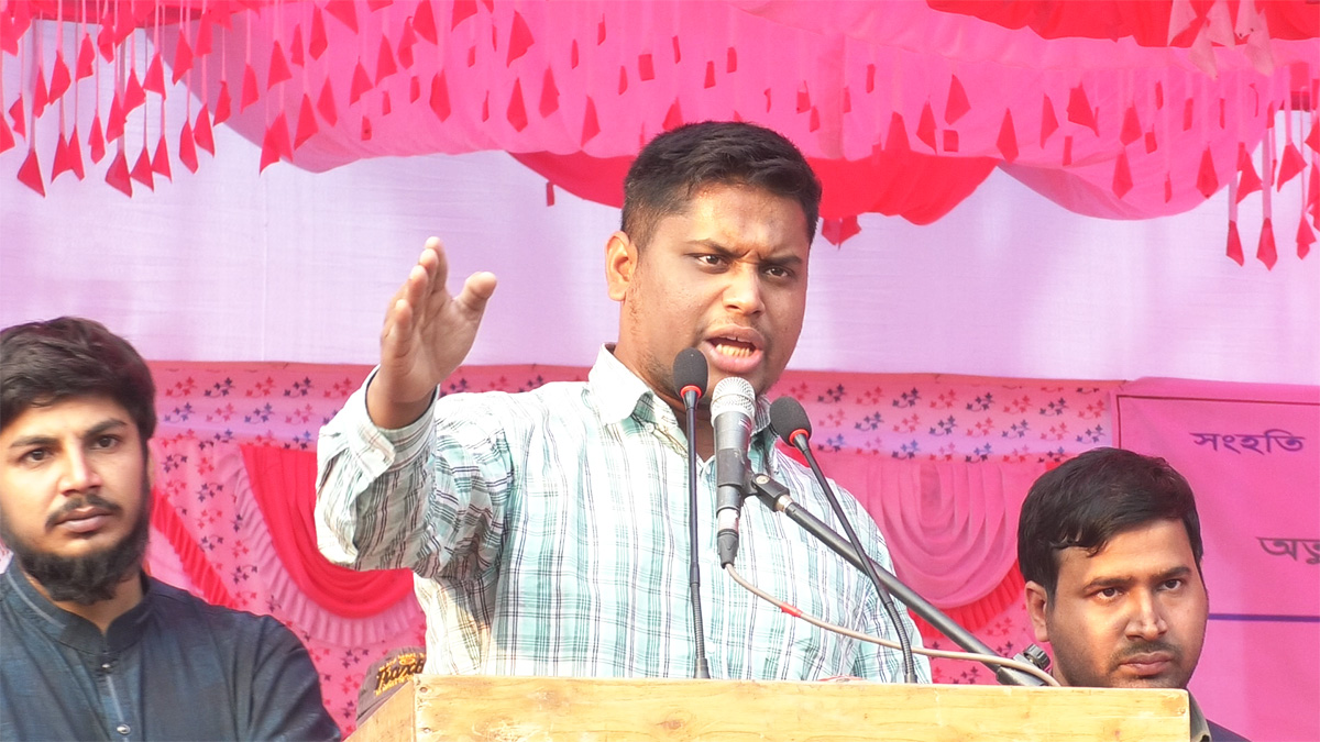 ক্ষমতার লোভ দেখিয়ে তরুণ প্রজন্মকে কেনা সম্ভব না: হাসনাত আব্দুল্লাহ