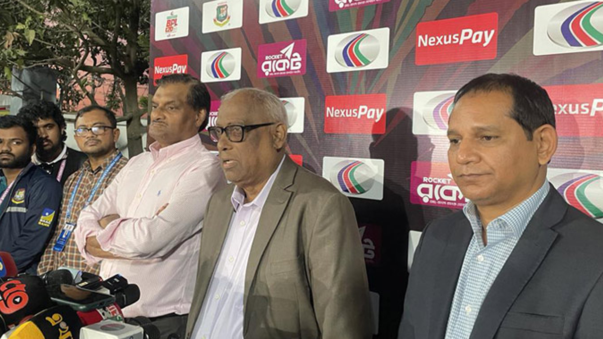 প্রথমবারের মতো মাঠে গড়াচ্ছে নারী বিপিএল, খেলবে তিন দল